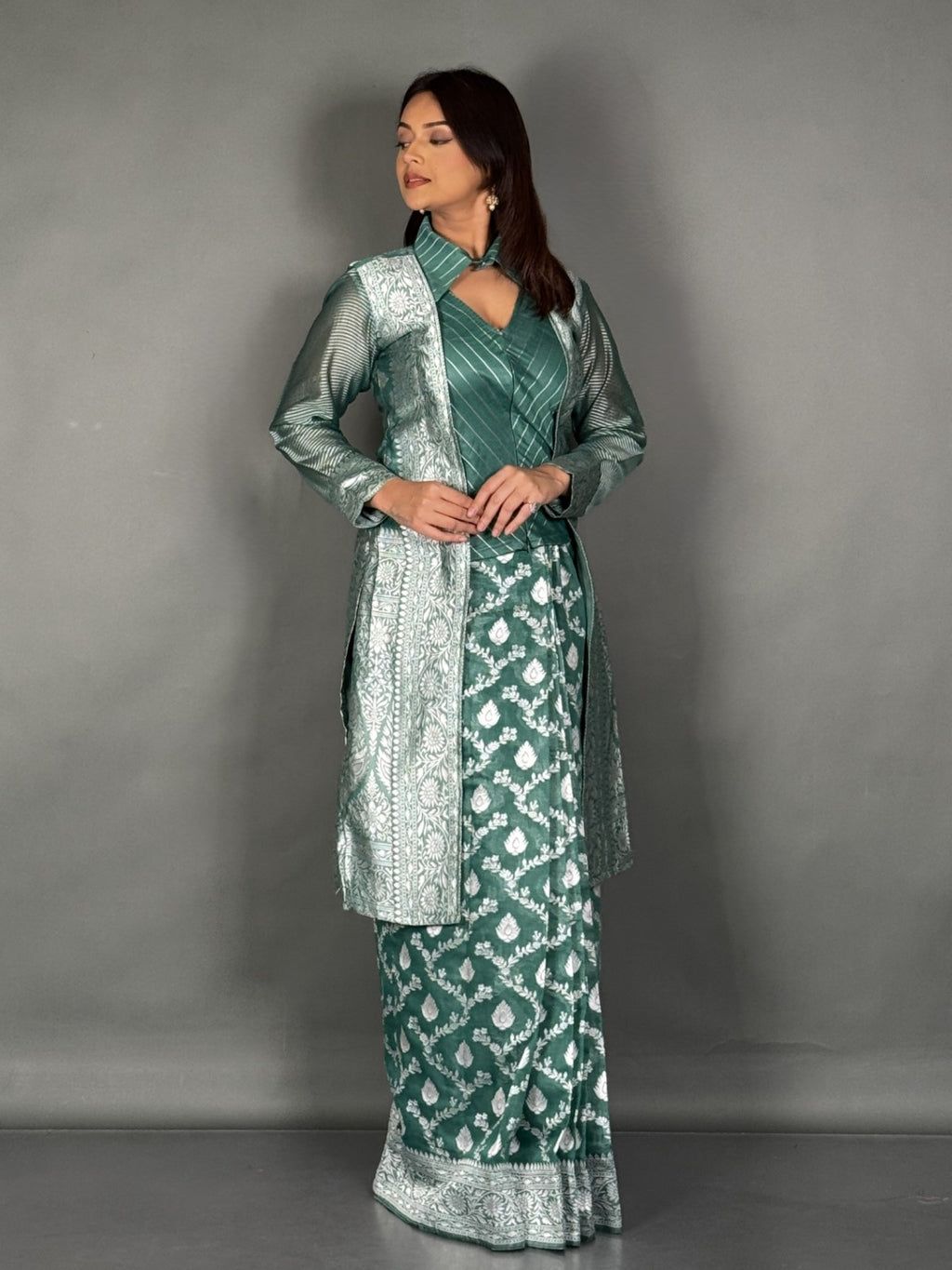 Elegant Jamdani Jacket Saree in Rama Green