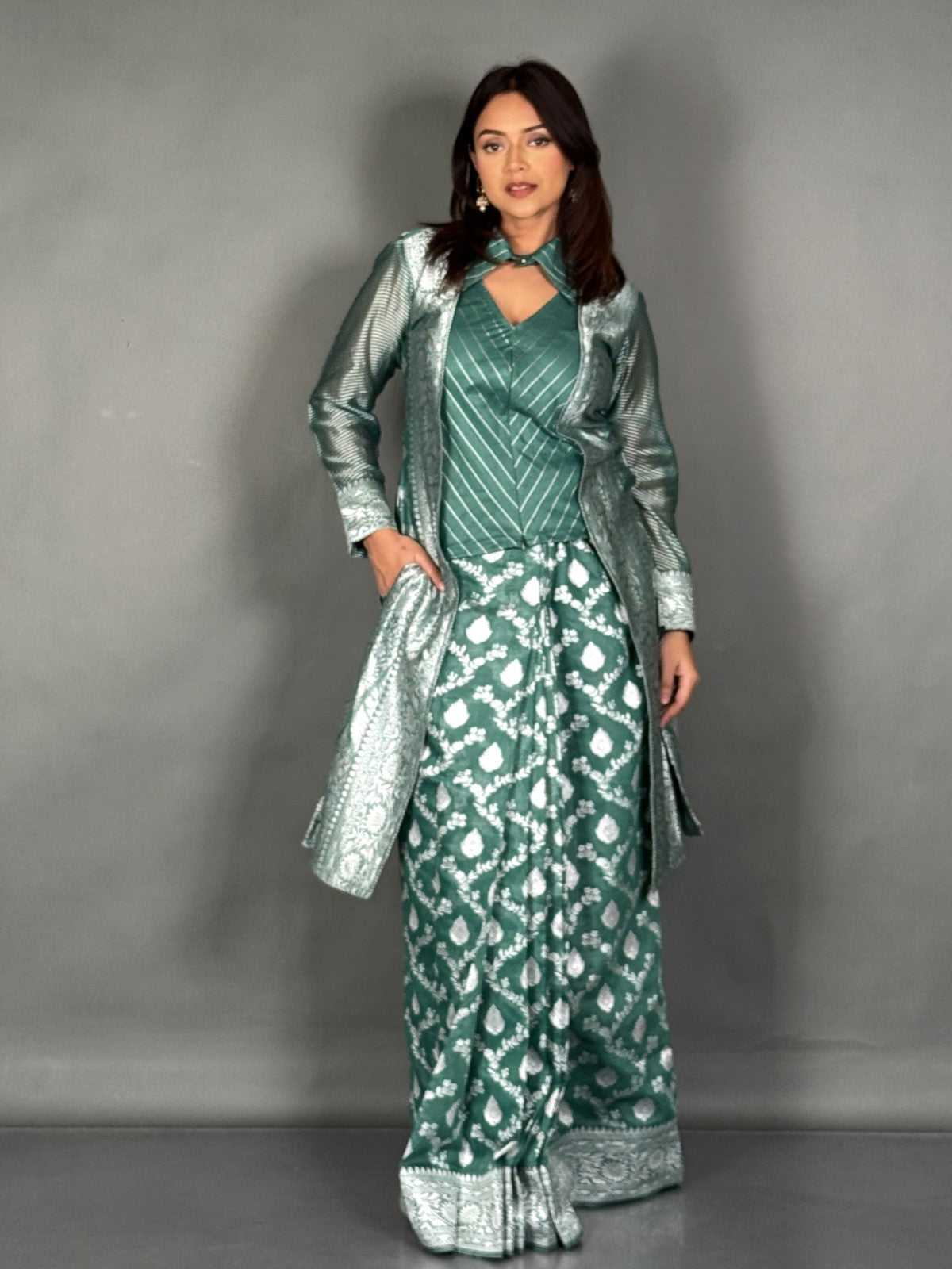 Elegant Jamdani Jacket Saree in Rama Green