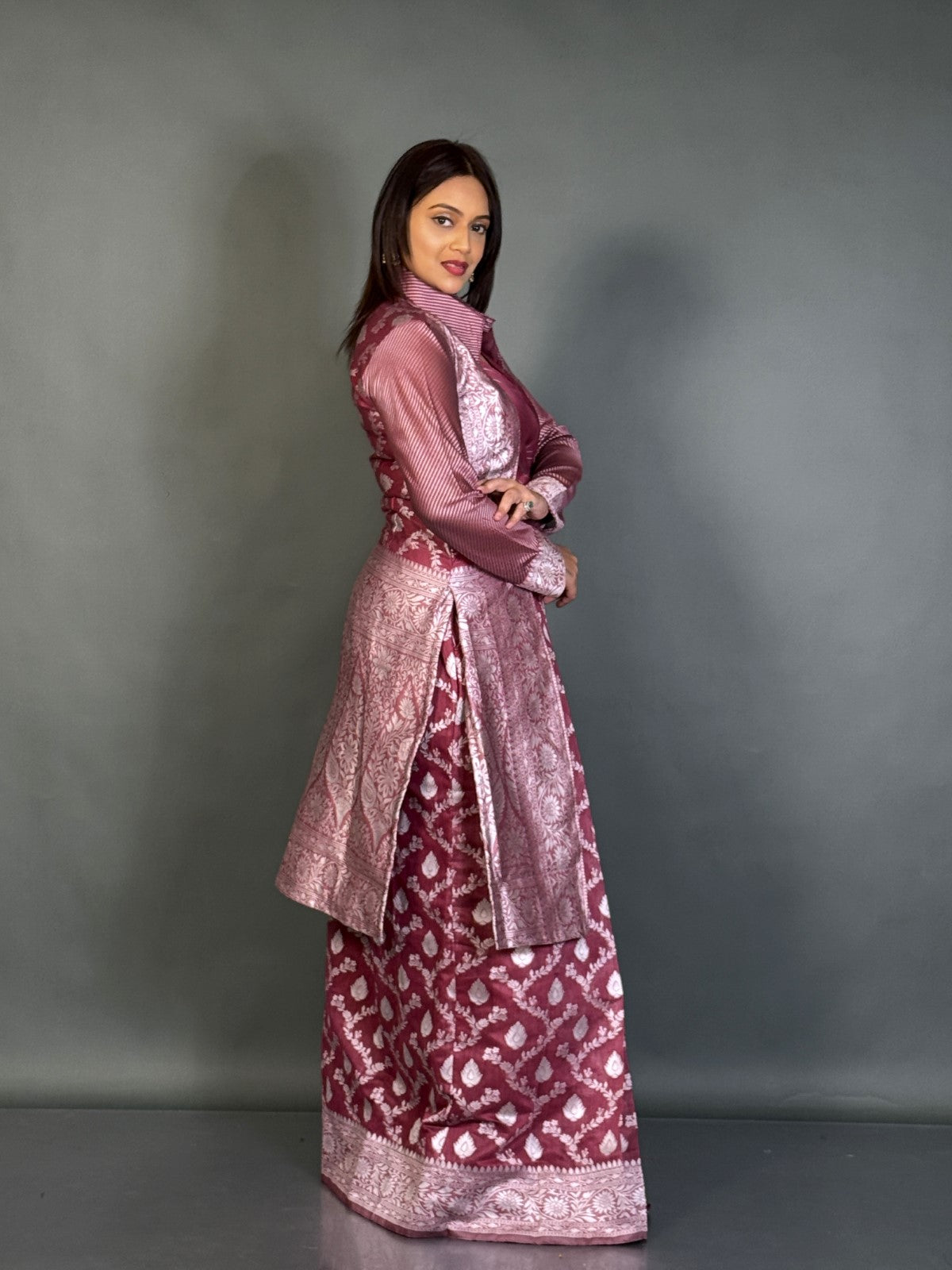 Onion Hued Jamdani Fusion Jacket Saree Set