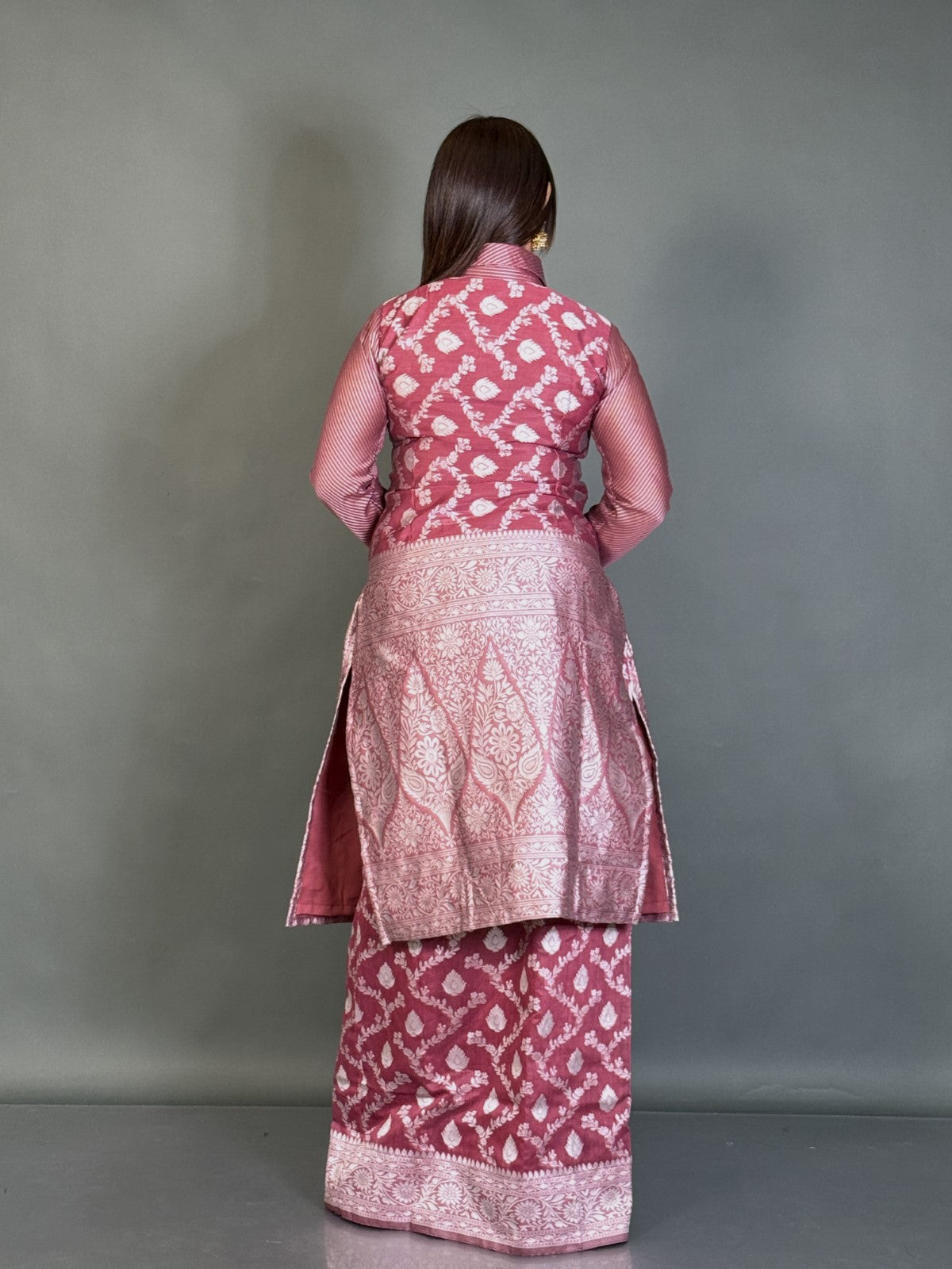 Onion Hued Jamdani Fusion Jacket Saree Set