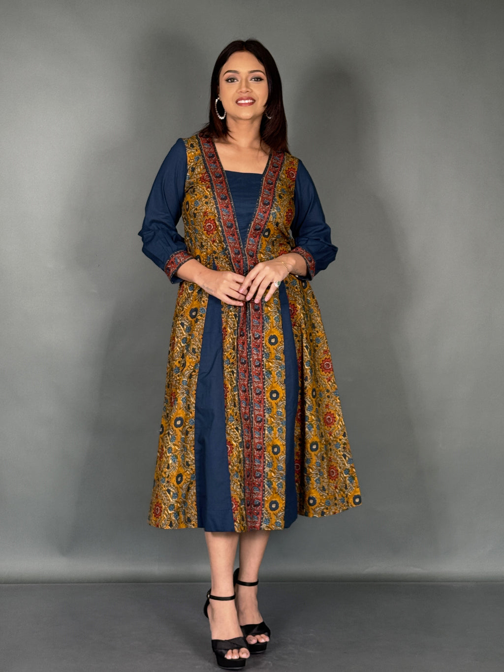 Flowy Cotton Dress with Pleated Charm