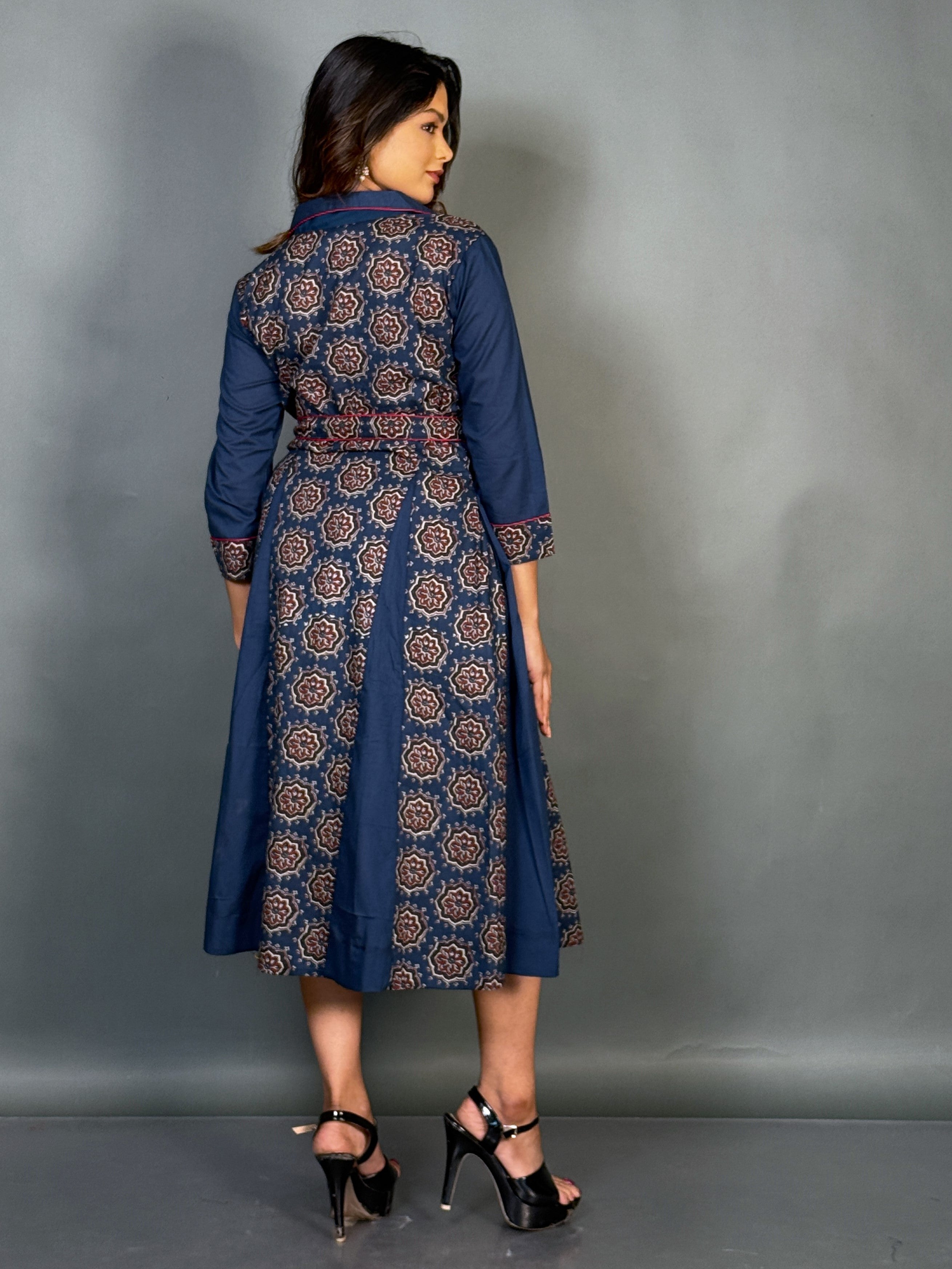 Royal Muse Navy Curve Fit Fusion Dress