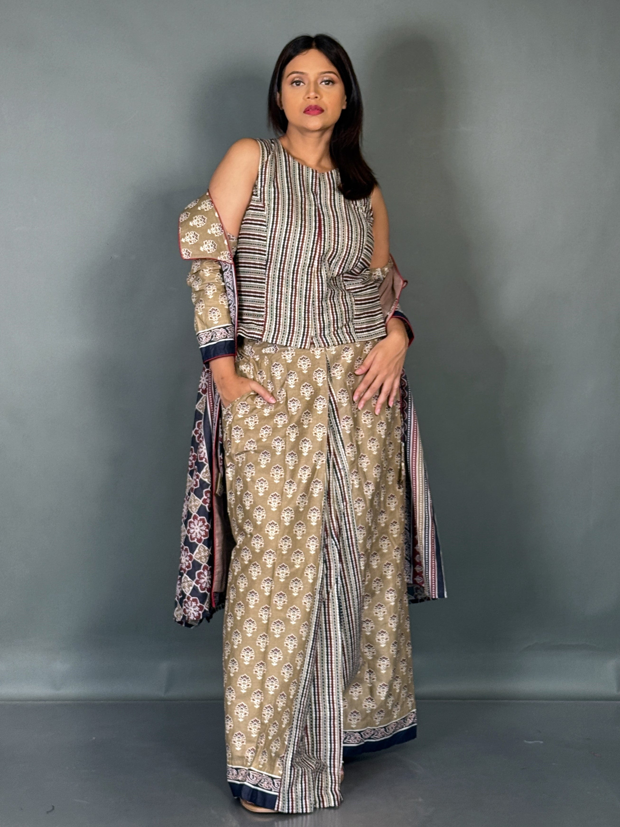 The Curvy Mocha Muse Fusion Saree Set