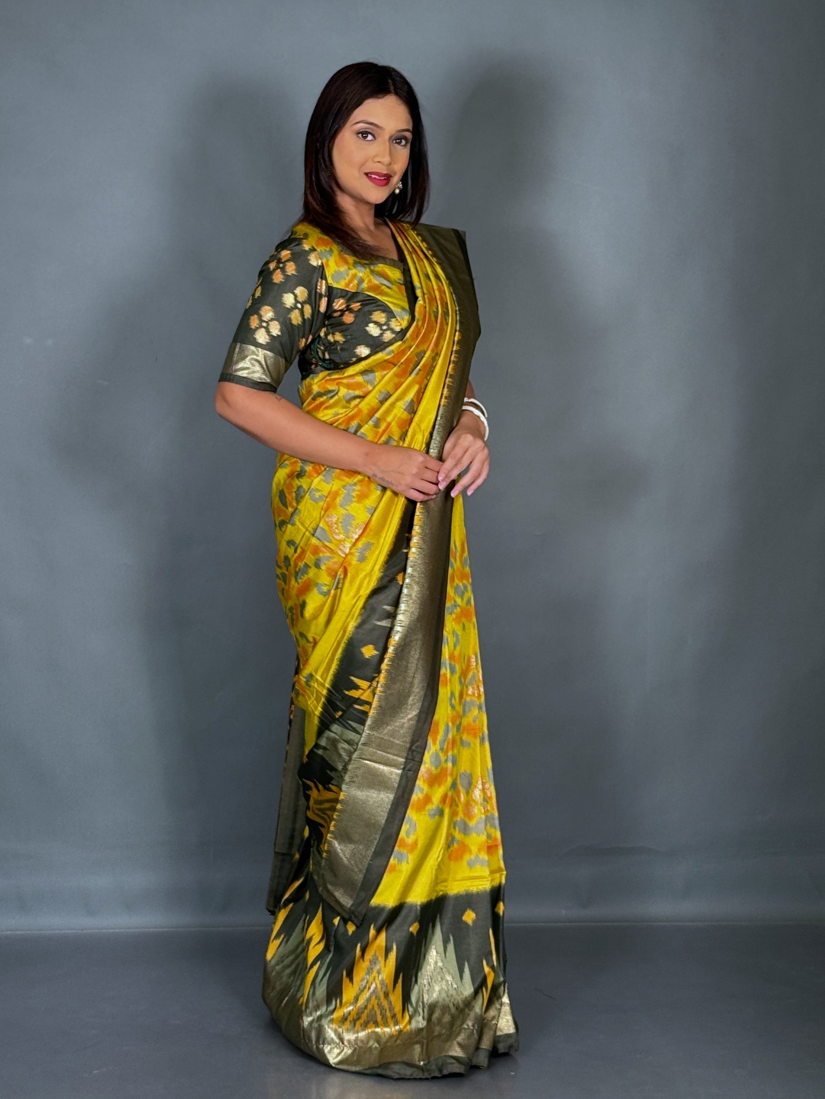 Zayra Lemon Patola Ready-to-Wear Saree Set