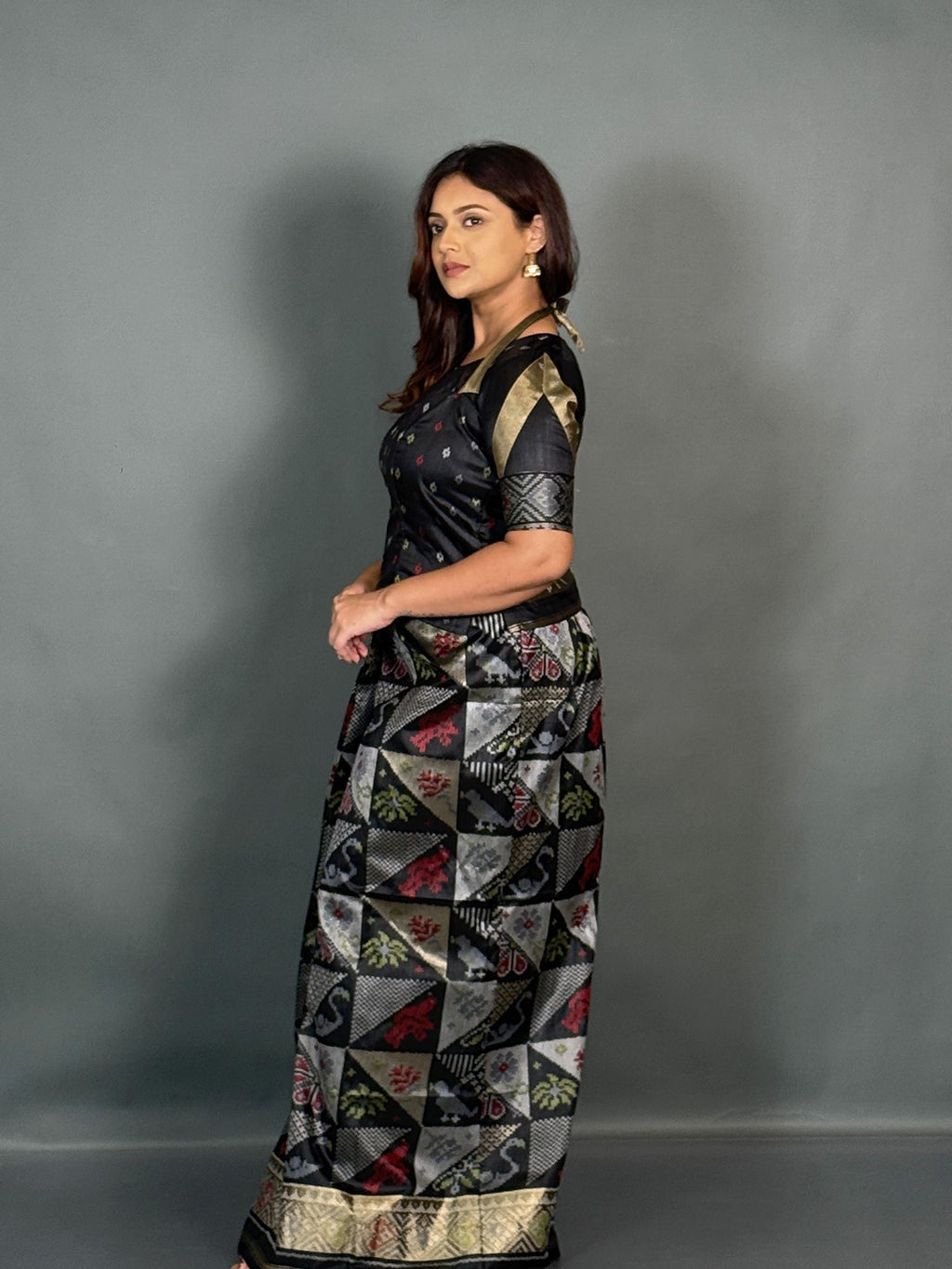 Black Royale Woven  Insta Saree Set