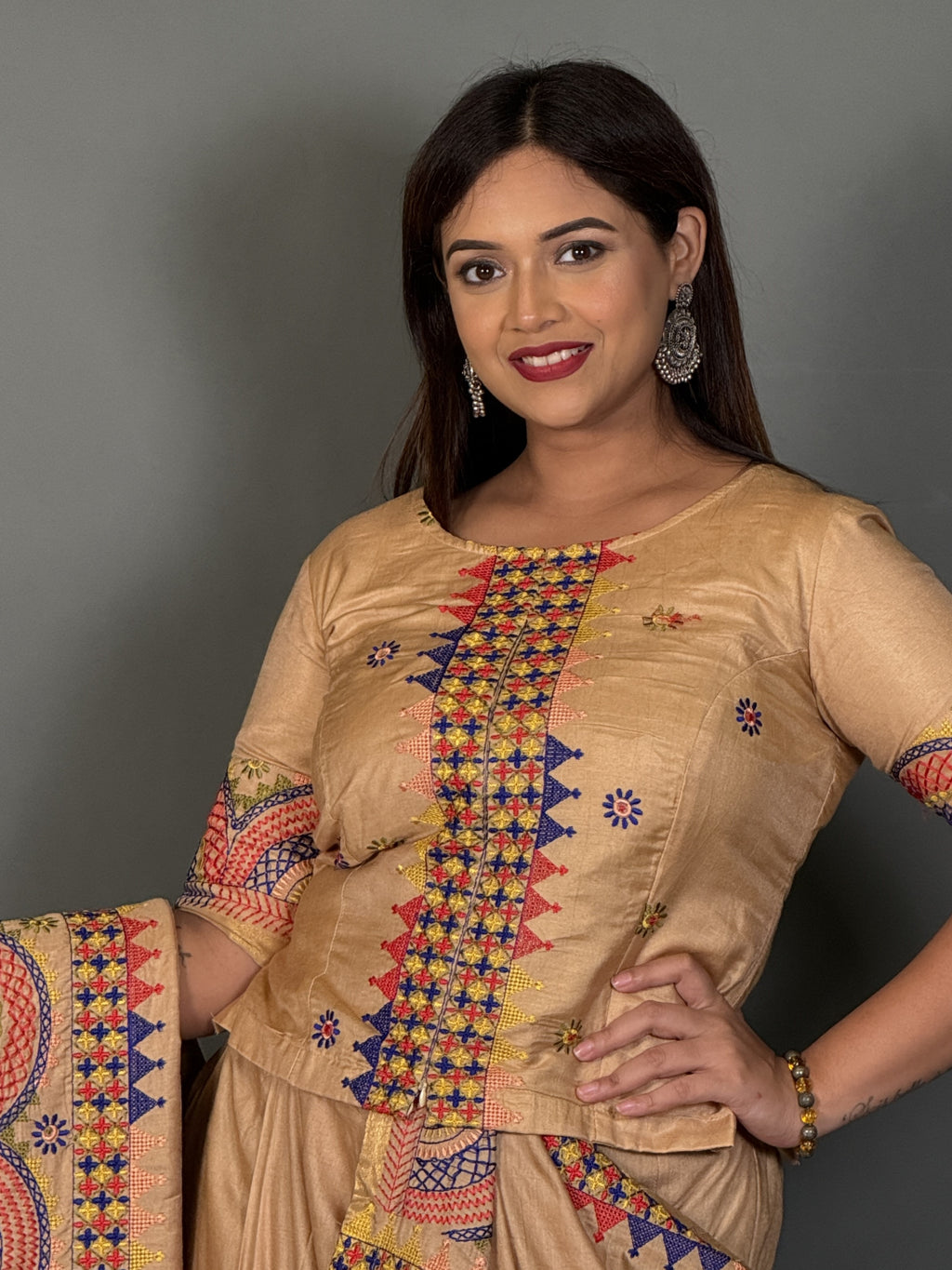 Tussar Muse Lambani Luxe Insta Saree Set