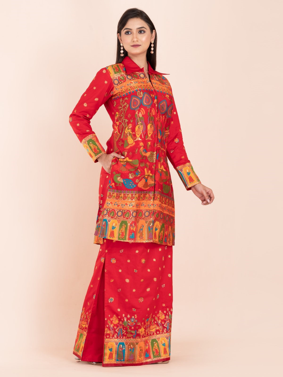 "Laalima Charm" – Tomato Red Baluchori Fusion Ensemble