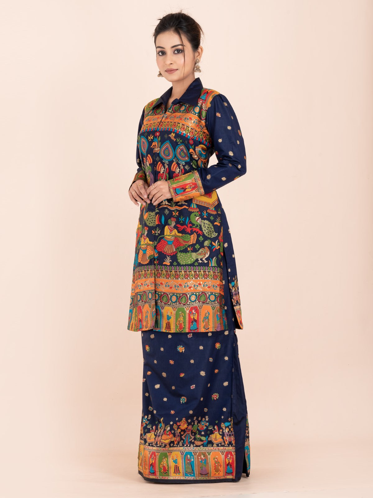 "Neelraga Elegance" – Navy Blue Baluchori Fusion Set