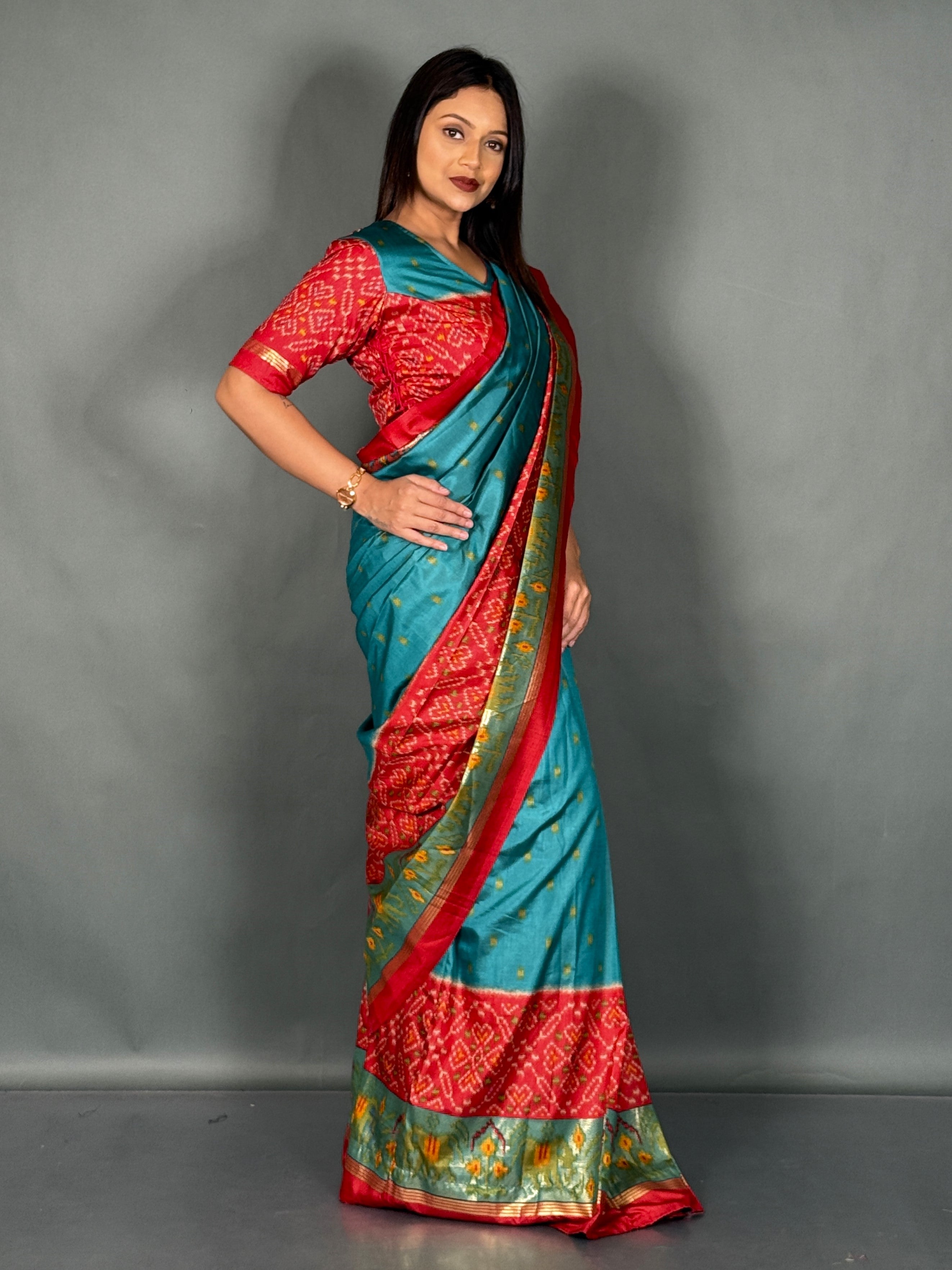 Plus Size Peacock Blue Patola Print Insta Saree Set