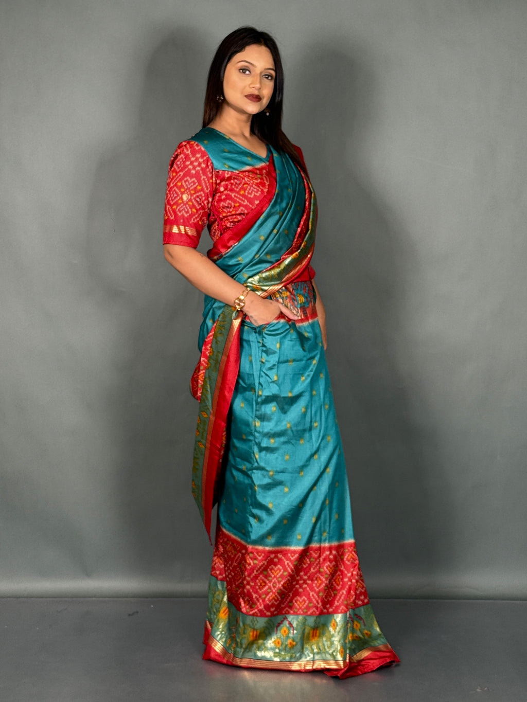 Plus Size Peacock Blue Patola Print Insta Saree Set