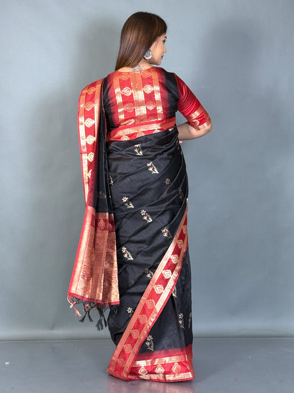 Black Banarasi Golden Zari Insta  Saree Set