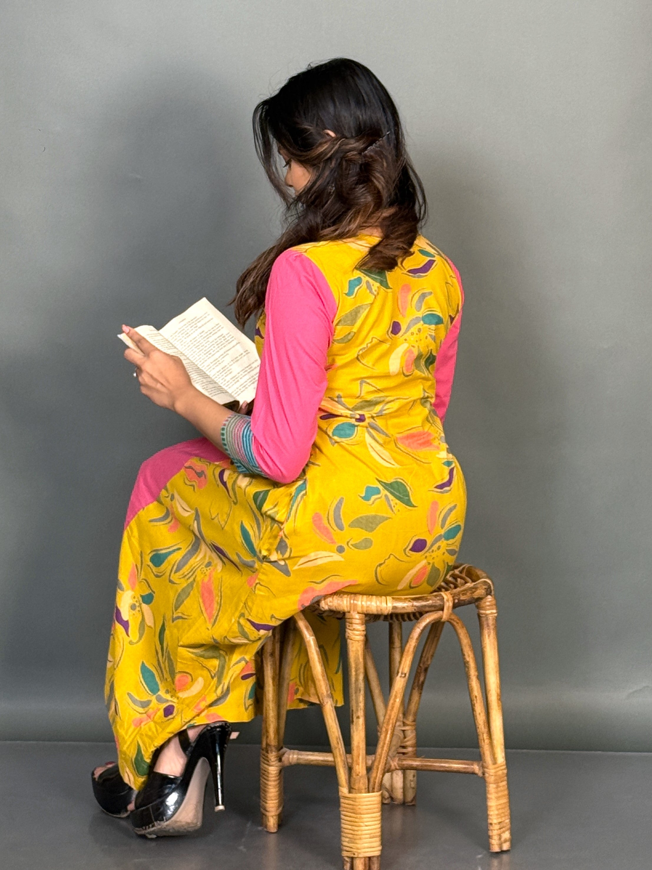 Elegant Yellow Pink Cotton Printed Slim Fit Collar Kurti