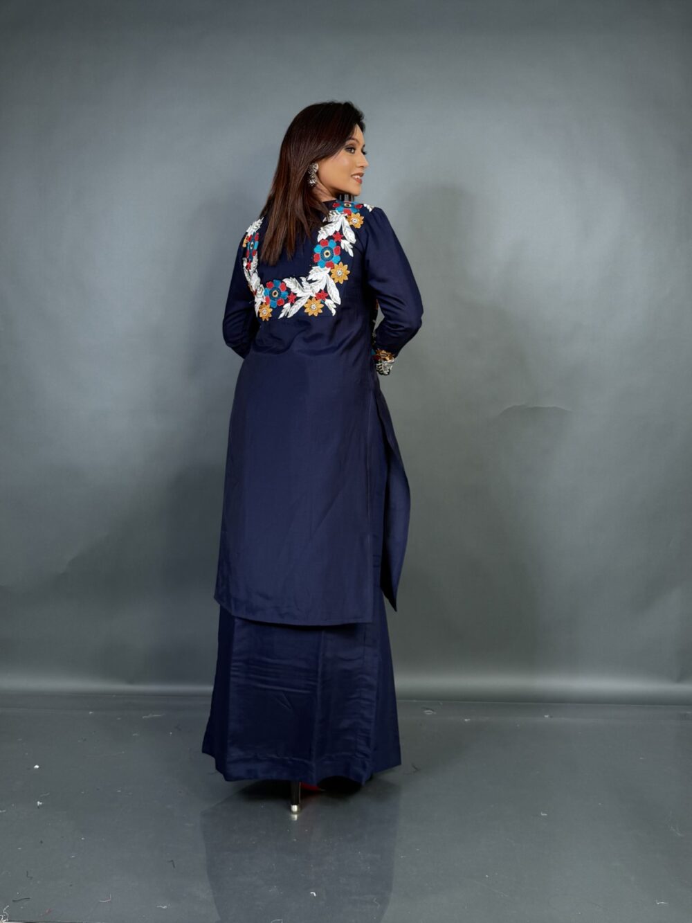 Midnight Bloom Embroidered Fusion Set - Image 3
