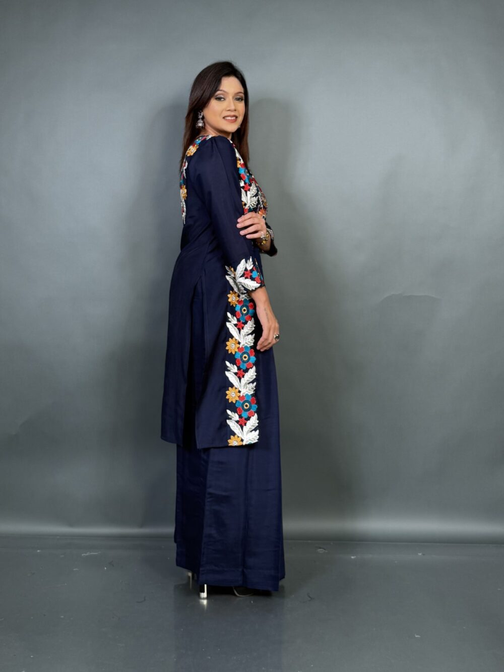 Midnight Bloom Embroidered Fusion Set - Image 4