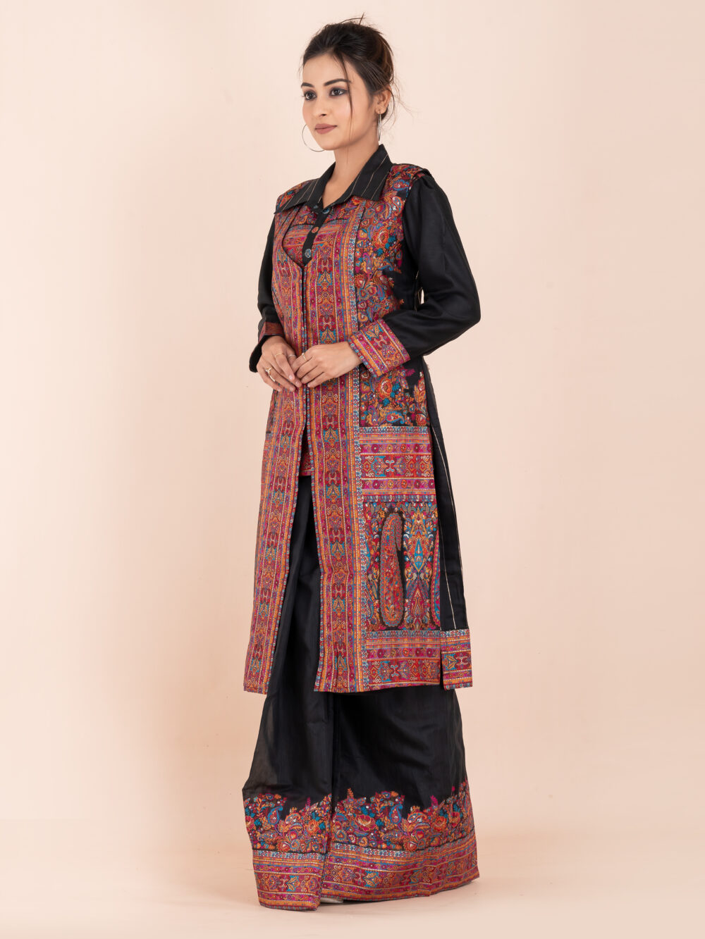 Black Chanderi Weave Fusion Skirt Jacket Set - Image 4