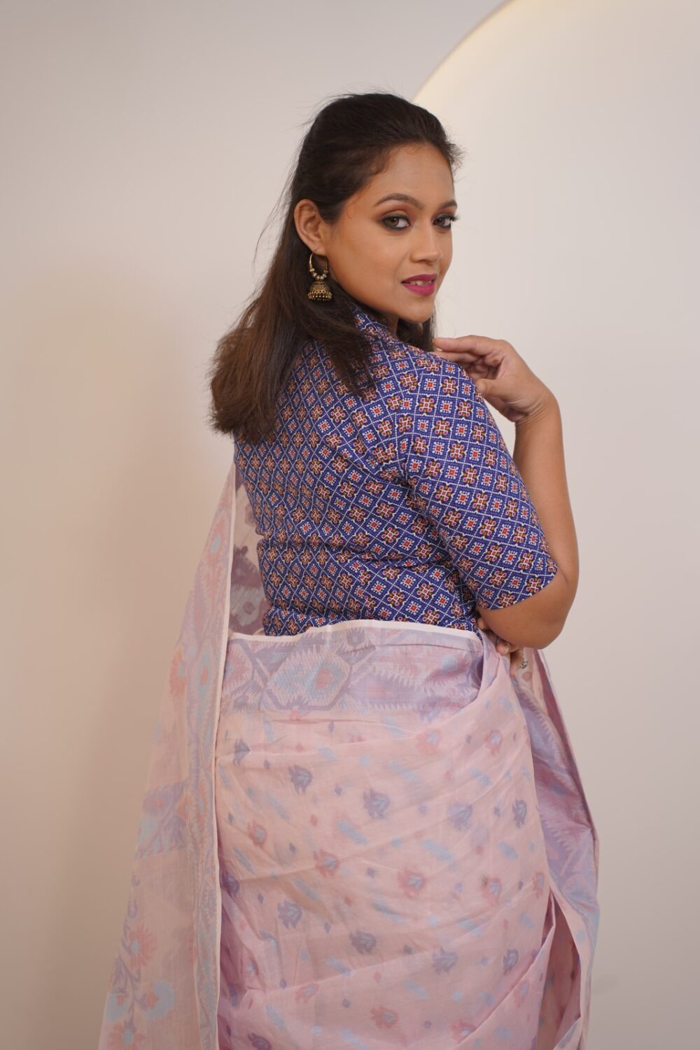 Baby Pink  Insta-Saree – Pure Cotton Handwoven Khadi Jamdani with Attached Petticoat (Ready to Wear) - Image 4