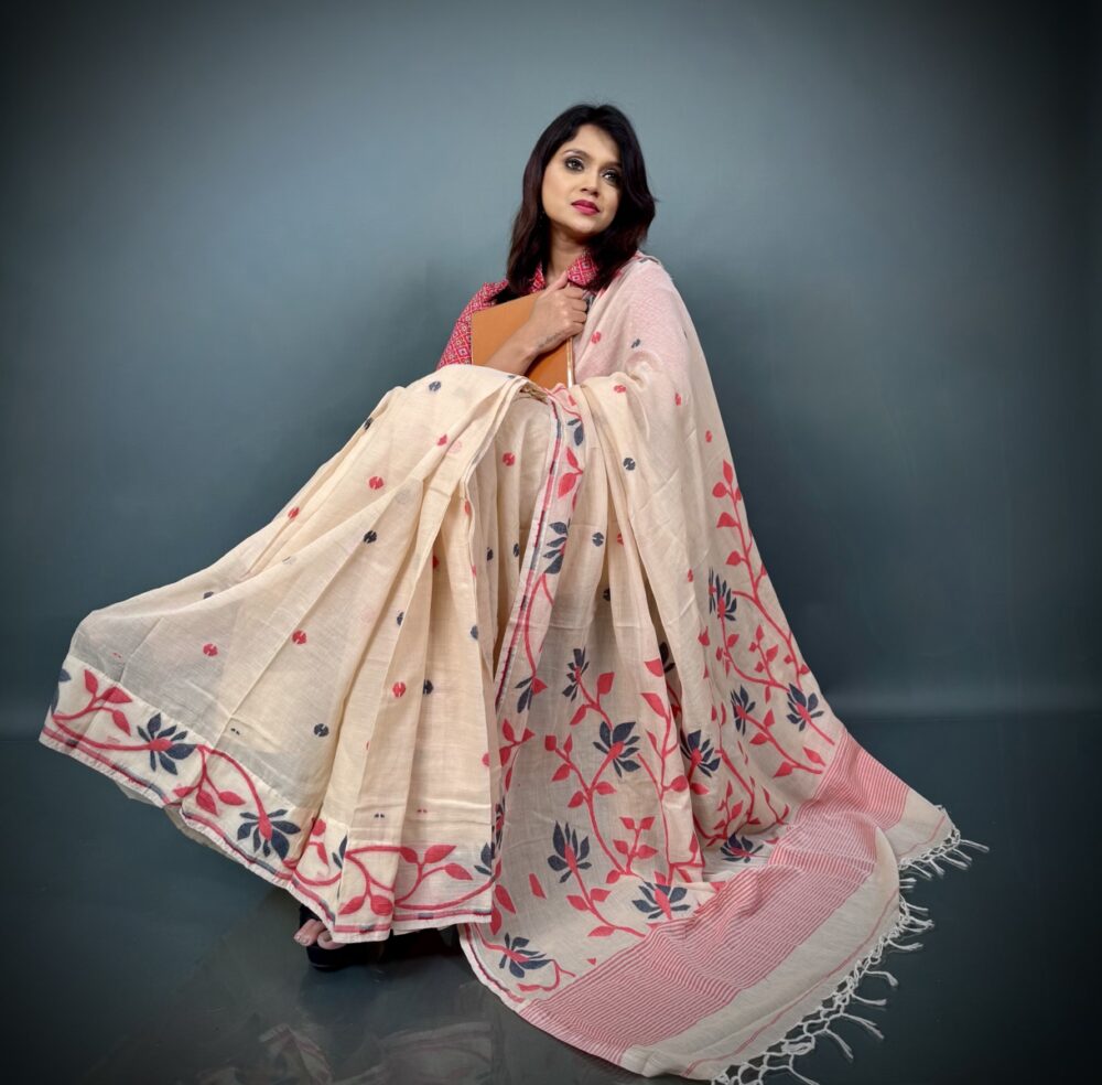 Chandrika Loom – Cream Khadi Insta-Saree with Red & Grey Handwoven Art