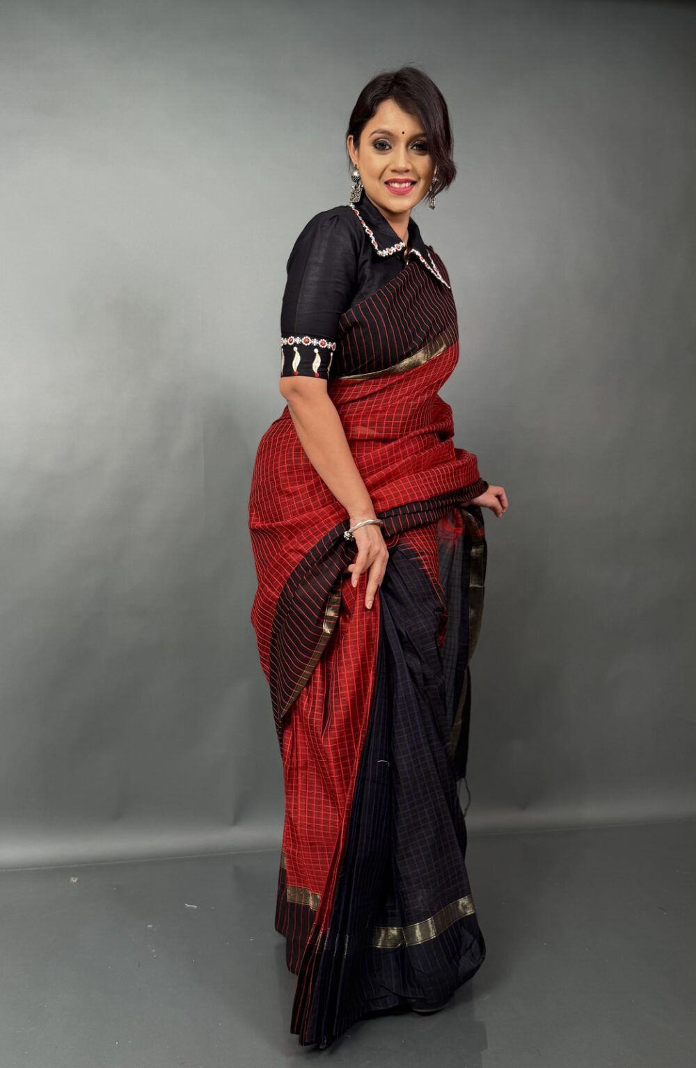 Rang-Kaaj – Silk-Cotton Insta-Saree in Maroon, Navy & Black Self-Check Weave - Image 4