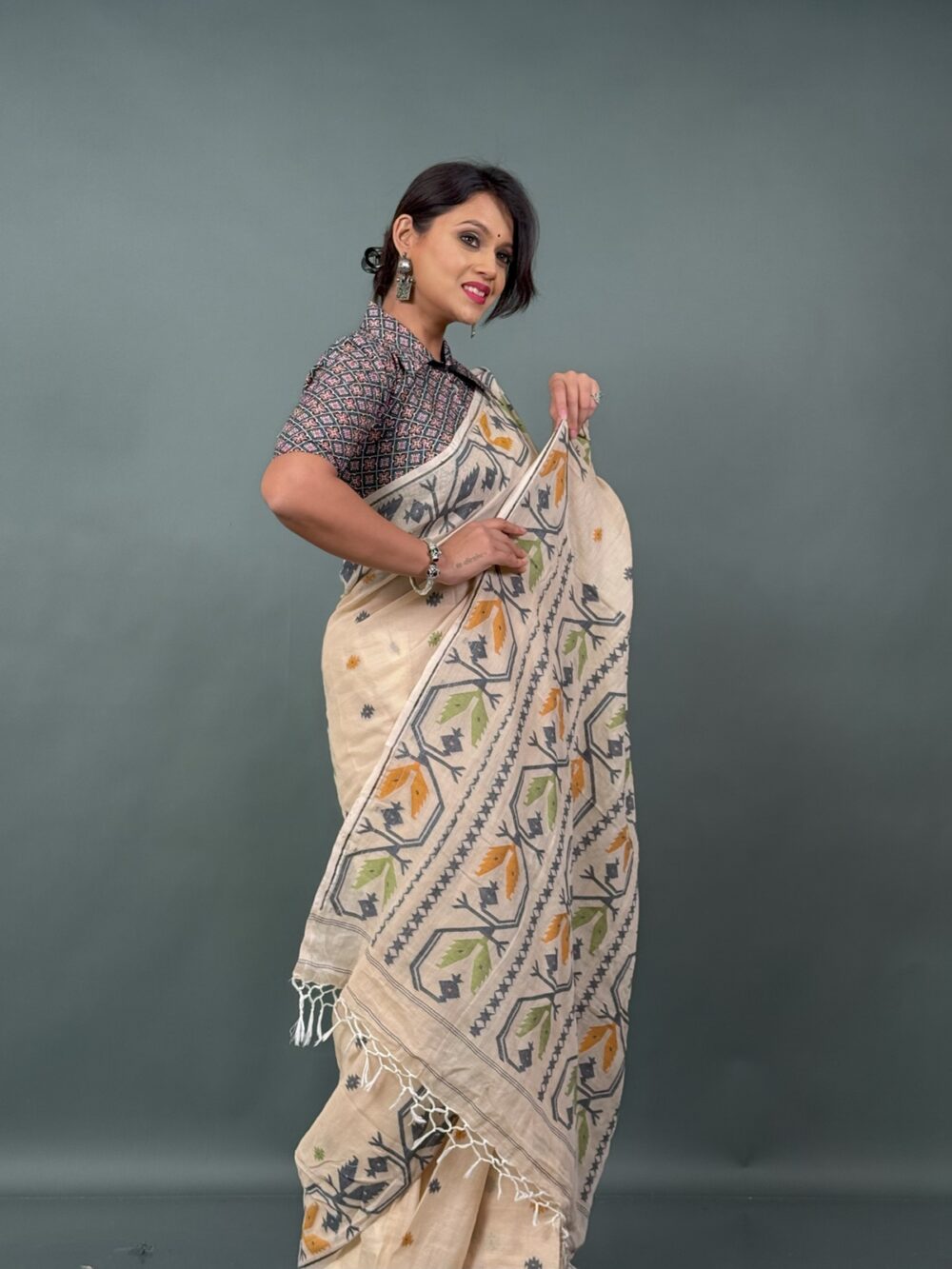 Kshir-Taru – Cream Khadi Insta-Saree with Mustard, Green & Grey Buti Weaving - Image 5