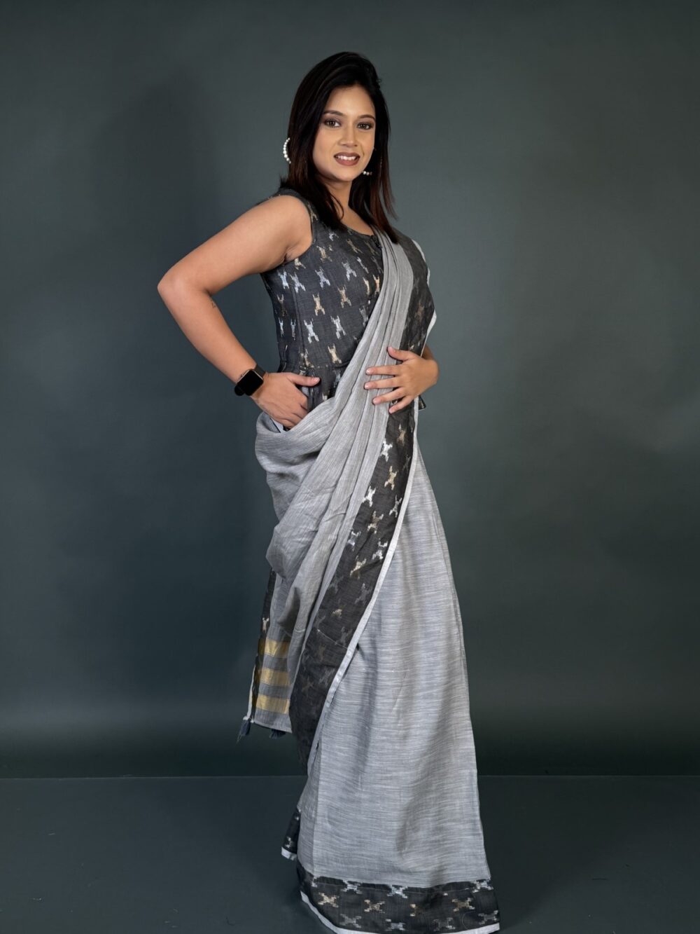 Grey Linen ikkat weaved Insta-Saree with V-Back attached Blouse - Image 2