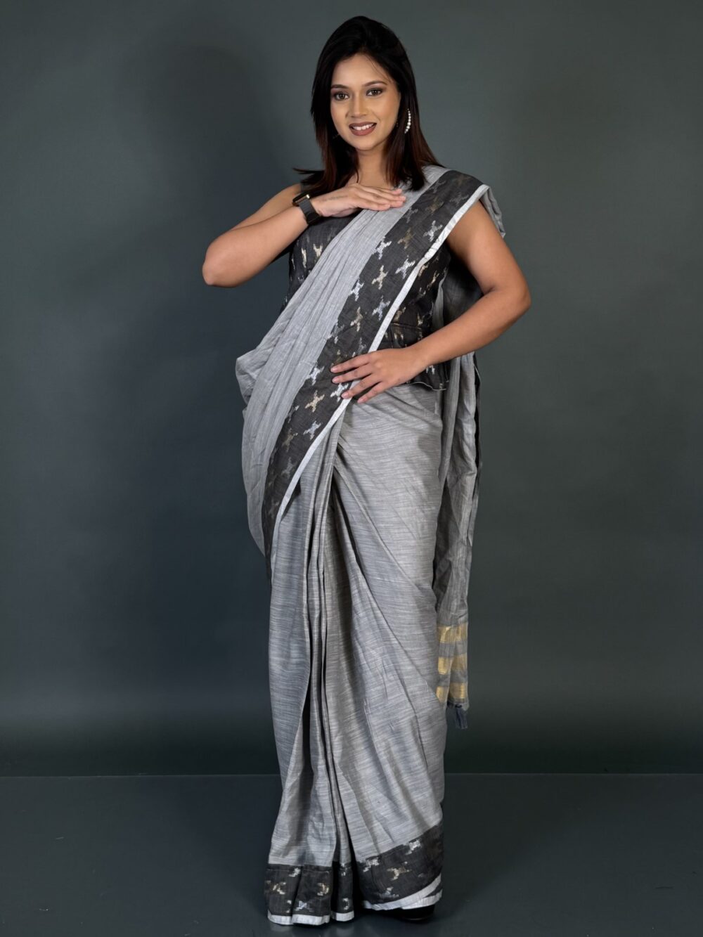 Grey Linen ikkat weaved Insta-Saree with V-Back attached Blouse - Image 3