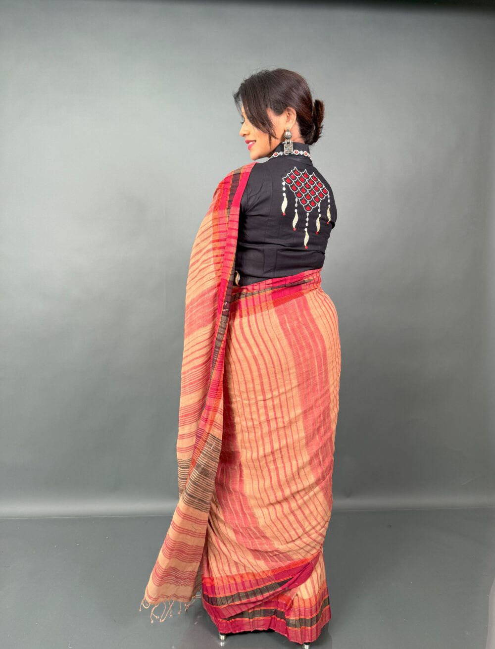 Aamros – Peach & Maroon Handloom Insta-Saree with Gamcha Stripes - Image 3