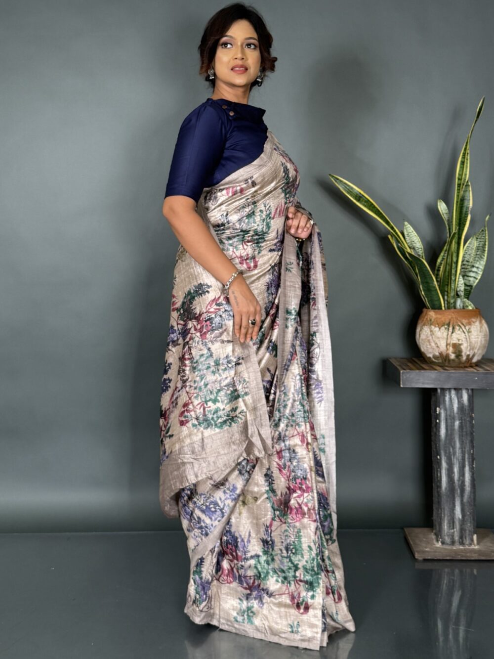 Sandstone Bloom Printed Beige Ready-to-Wear Saree - Image 2