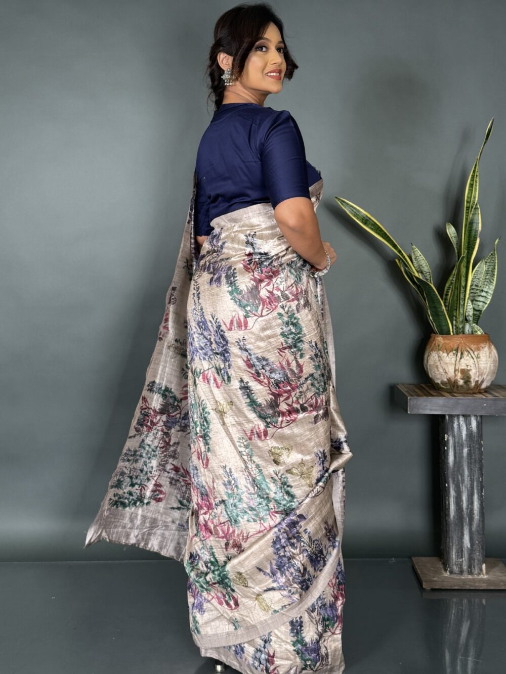 Sandstone Bloom Printed Beige Ready-to-Wear Saree - Image 4