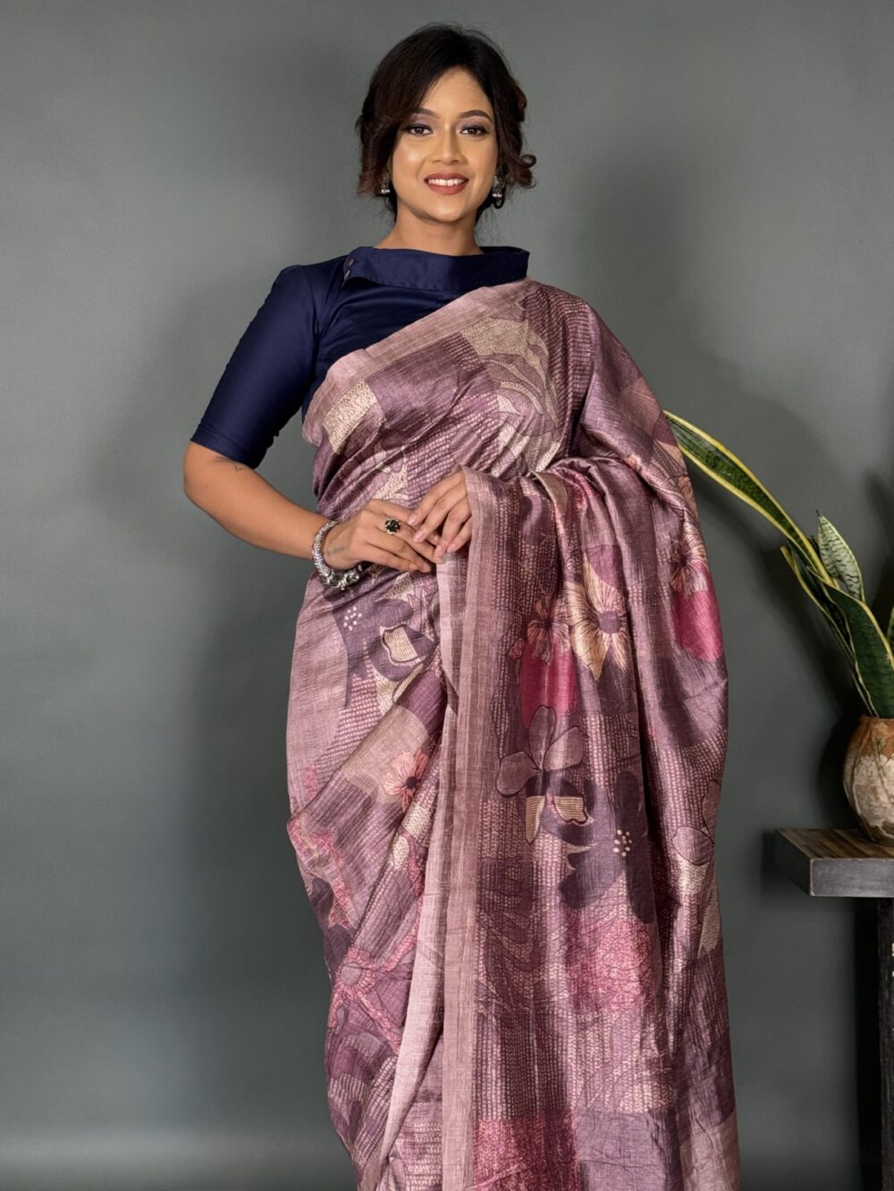 Blush Radiance Onion Pink Ready-to-Wear Satin Saree - Image 4
